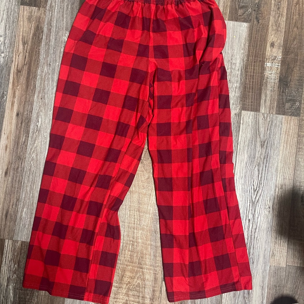 New Directions Red and Black Plaid Lounge Pants